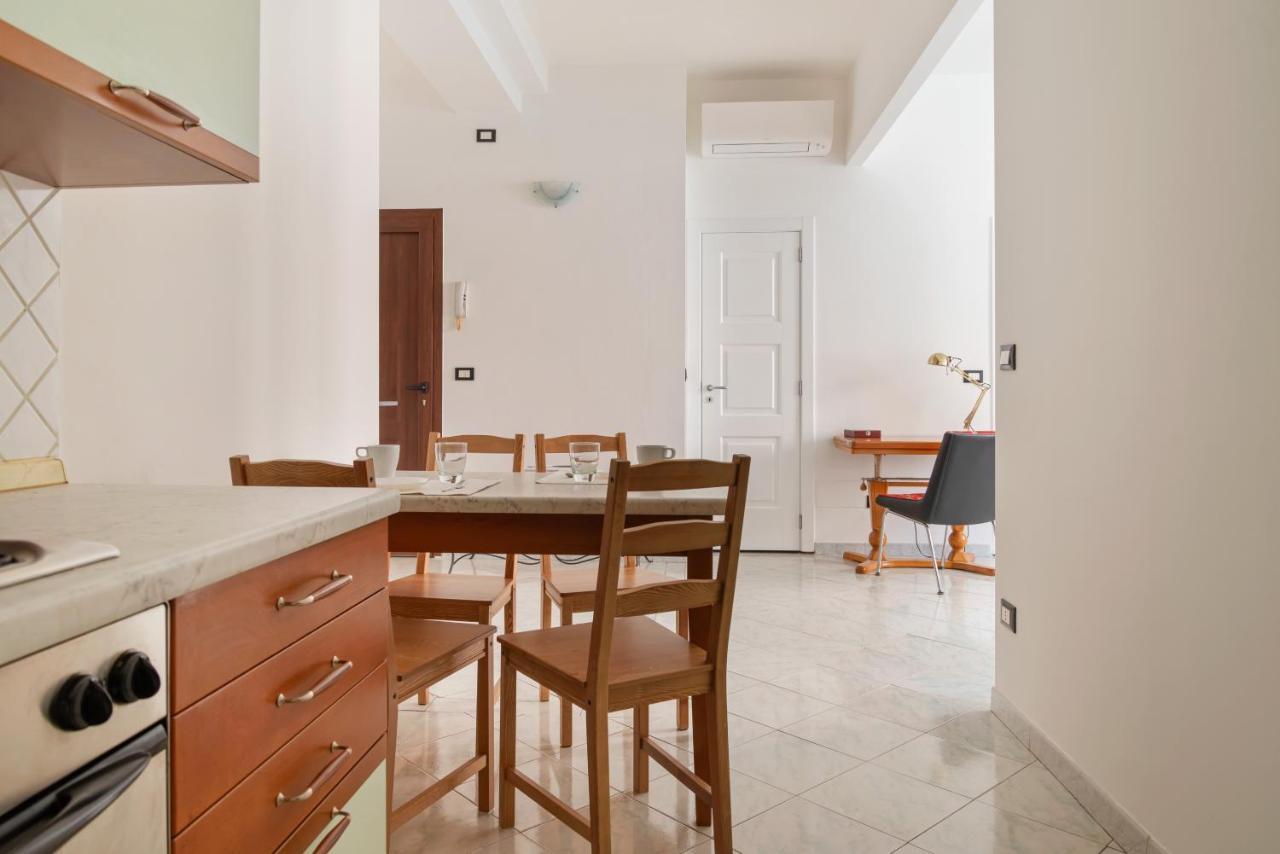 Stazione Centrale Cozy And Functional Flat Milan Exterior photo